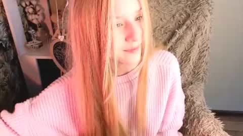 Snapshot of sarakaell chatting on July 2026 01:19:02 AM Sara online show from July 2026 01:19:02 AM