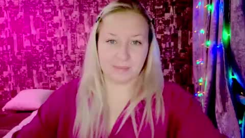 Snapshot of sarakatherin chatting on December 2024 07:47:01 PM Sara online show from December 2024 07:47:01 PM