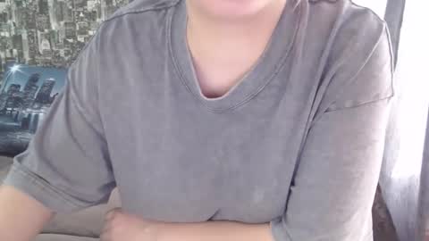 Snapshot of sarakatherin chatting on February 2025 09:07:01 AM Sara online show from February 2025 09:07:01 AM