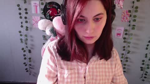 Snapshot of sarakinski chatting on January 2025 05:05:02 AM Sara online show from January 2025 05:05:02 AM