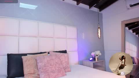 Sara online show from November 2025 01:22:01 PM