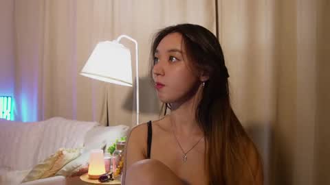 Snapshot of sarasuo chatting on January 2025 02:32:01 PM Shara online show from January 2025 02:32:01 PM