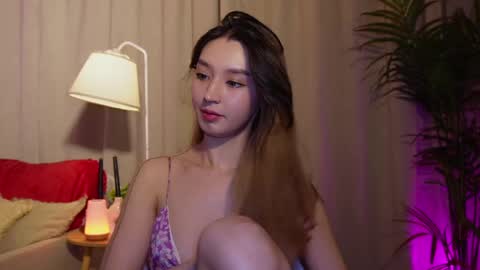 Snapshot of sarasuo chatting on February 2025 01:32:01 PM Shara online show from February 2025 01:32:01 PM