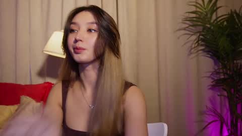 Snapshot of sarasuo chatting on February 2025 12:37:01 PM Shara online show from February 2025 12:37:01 PM