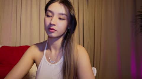 Snapshot of sarasuo chatting on March 2025 12:44:02 PM Shara online show from March 2025 12:44:02 PM