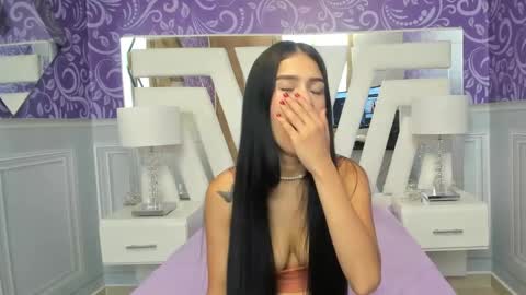 Sara  online show from February 2025 07:02:01 PM