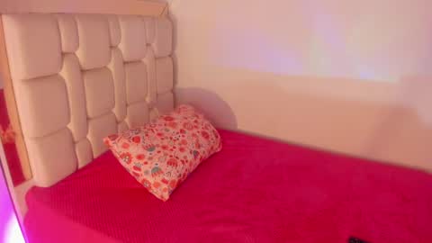 Snapshot of saratorresxx chatting on February 2025 04:47:01 PM Sara online show from February 2025 04:47:01 PM