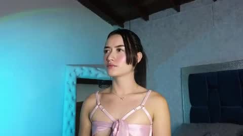 Sara W online show from December 2024 01:06:01 PM