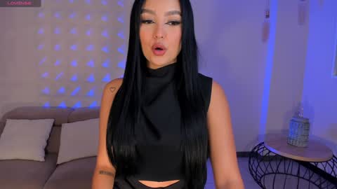 Sara Winstone online show from February 2025 11:08:02 AM