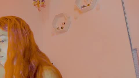 Saray  online show from November 2025 11:25:02 PM