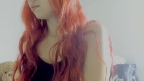 Saray  online show from November 2025 07:49:02 PM