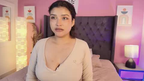 Snapshot of sarayland chatting on October 2025 10:10:02 PM saray online show from October 2025 10:10:02 PM