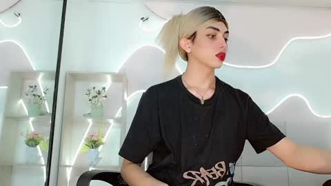 saraypiink online show from August 2026 08:33:02 PM