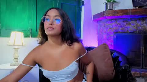 sarazuletaa online show from April 2026 02:41:01 PM