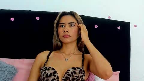 Snapshot of sarita_jones23 chatting on February 2025 03:45:02 AM sarita_jones23 online show from February 2025 03:45:02 AM