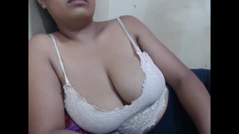 Snapshot of saronette chatting on February 2025 11:31:02 AM saronette online show from February 2025 11:31:02 AM