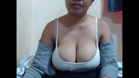 Snapshot of saronette chatting on January 2026 07:46:02 AM saronette online show from January 2026 07:46:02 AM