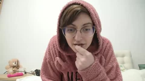 Snapshot of sarraboots chatting on January 2026 01:49:02 PM sarraboots online show from January 2026 01:49:02 PM