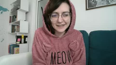 Snapshot of sarraboots chatting on March 2026 07:19:01 AM sarraboots online show from March 2026 07:19:01 AM