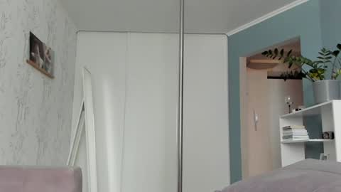 Sasha online show from January 2025 07:06:02 AM