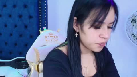 Sasha online show from December 2025 03:01:02 AM