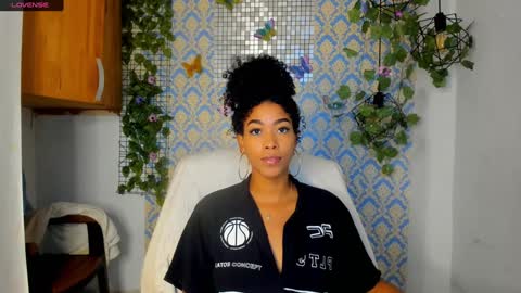 Snapshot of sasha_fox0 chatting on January 2025 06:49:01 PM emy online show from January 2025 06:49:01 PM