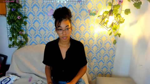 Snapshot of sasha_fox0 chatting on February 2025 11:32:01 PM emy online show from February 2025 11:32:01 PM