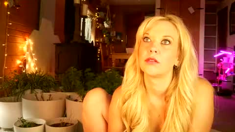 Snapshot of sasha_love__ chatting on July 2026 02:35:02 PM sasha_love__ online show from July 2026 02:35:02 PM