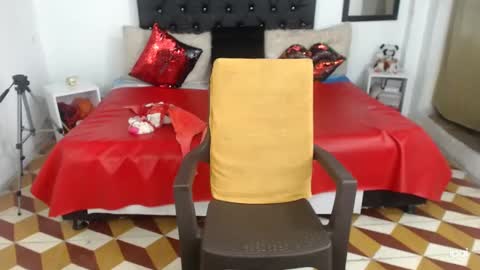 sasha maturee online show from December 2024 08:00:02 AM