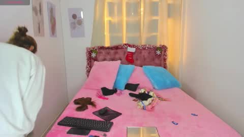 Snapshot of sasha_morel chatting on December 2025 12:42:02 PM sasha morelo online show from December 2025 12:42:02 PM