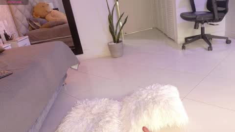 Snapshot of sasha_sinne chatting on June 2026 11:57:01 AM sasha_sinne online show from June 2026 11:57:01 AM