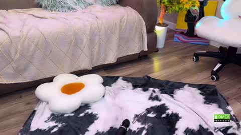 Hi everyone my name is Sasha   online show from December 2024 10:13:02 PM