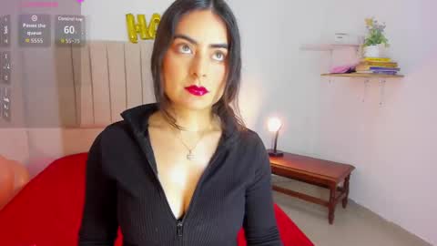 Snapshot of sashaa_petit chatting on October 2025 11:44:01 AM Sashaa online show from October 2025 11:44:01 AM