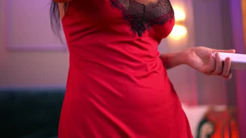 Snapshot of sashaferrera chatting on February 2025 06:55:02 PM Dennise online show from February 2025 06:55:02 PM