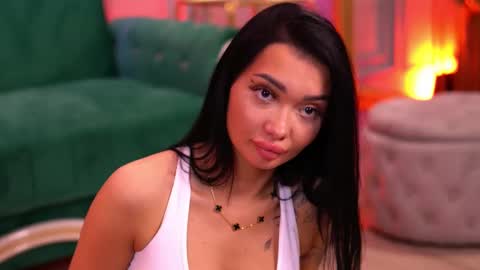 Snapshot of sashaferrera chatting on February 2025 10:25:01 PM Dennise online show from February 2025 10:25:01 PM