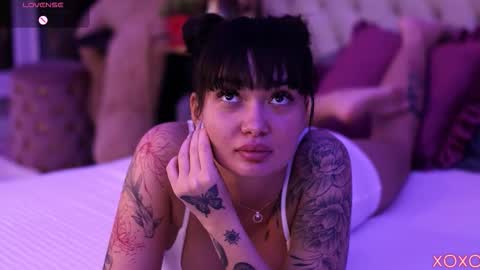 Snapshot of sashaferrera chatting on October 2025 09:28:02 PM Dennise online show from October 2025 09:28:02 PM