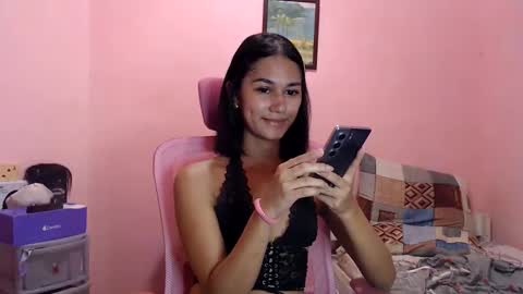 Snapshot of sashafuckss chatting on June 2026 07:20:01 AM Call Me Sasha online show from June 2026 07:20:01 AM