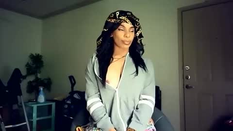 Snapshot of sashastrokes chatting on December 2025 01:45:02 AM MISTRESS STROKES online show from December 2025 01:45:02 AM