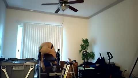 Snapshot of sashastrokes chatting on March 2026 11:32:02 PM MISTRESS STROKES online show from March 2026 11:32:02 PM