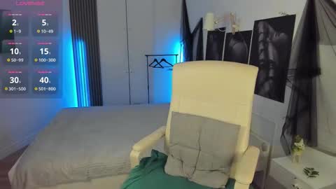 Sasha  online show from September 2025 01:34:02 PM