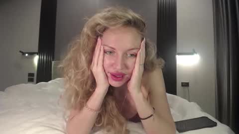 Snapshot of sashasweetsasha chatting on March 2026 05:48:01 AM Sasha online show from March 2026 05:48:01 AM