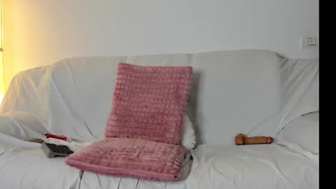 Lilou and Sasha online show from July 2026 10:39:01 AM