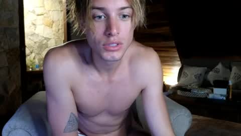 Sasha --  online show from April 2026 10:03:01 PM