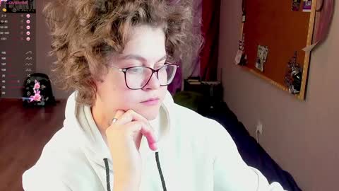 Snapshot of sashy_way chatting on December 2024 03:43:01 AM .Alexandra online show from December 2024 03:43:01 AM