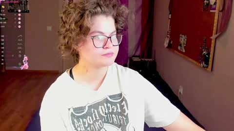 Snapshot of sashy_way chatting on December 2024 08:15:01 PM .Alexandra online show from December 2024 08:15:01 PM