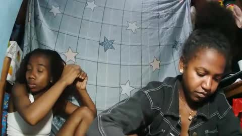 sasivia08 online show from April 2026 02:03:02 PM