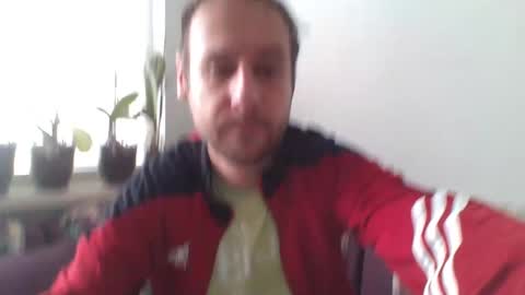 Snapshot of sasko877 chatting on December 2024 09:37:02 AM sasko877 online show from December 2024 09:37:02 AM