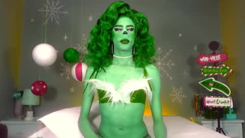 Snapshot of sassha_ivanovv chatting on December 2024 02:38:02 AM Angel online show from December 2024 02:38:02 AM