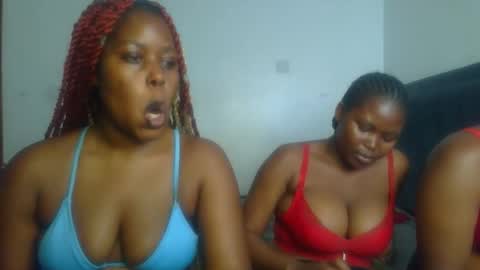 sassie_d online show from December 2025 10:04:02 PM