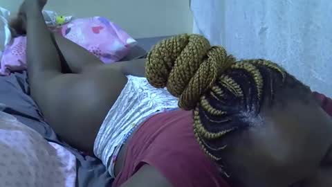 sassy_bella online show from May 2026 04:21:02 AM
